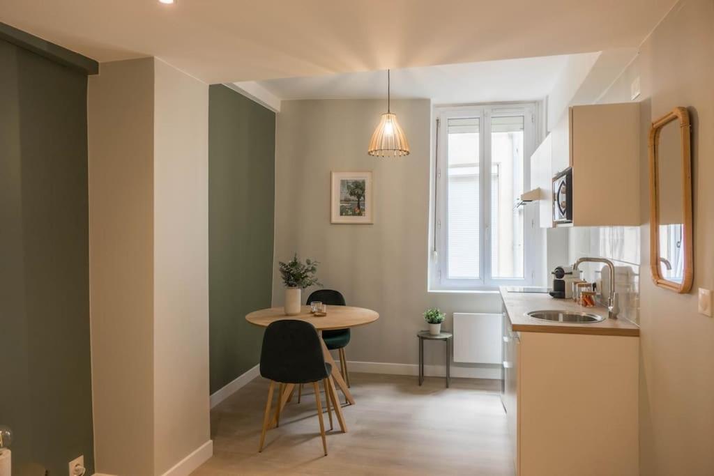 Bel Appartement Idealement Situe Orléans Eksteriør bilde